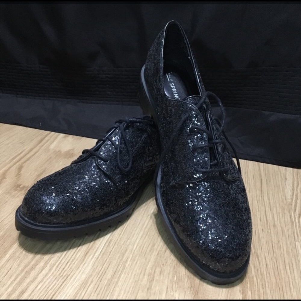 Call It Spring Shoes!!  (Like New)